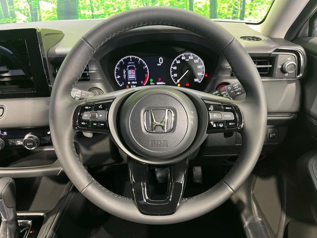 �y�����v�����X�e�A�����O�z�㎿�Ȋv���g�p���邱�ƂŁA��ɂ����������݂ƂĂ��^�]���₷���n���h���ł���