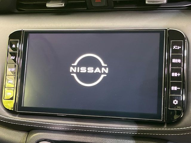 【純正9インチナビ】人気の純正ナビを装備。オーディオ機能も充実しており、Bluetooth接続すればお持ちのスマホやMP3プレイヤーの音楽を再生可能!毎日の運転がさらに楽しくなります!!