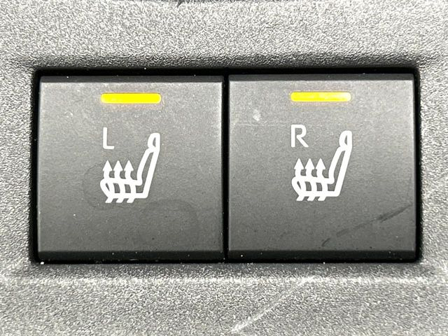 【シートヒーター】寒い日に重宝するシートヒーター!エアコンより早く温まってくれるので寒がりの人も安心ですね♪エアコンの温風は乾燥するから苦手、という方にもをおすすめです。