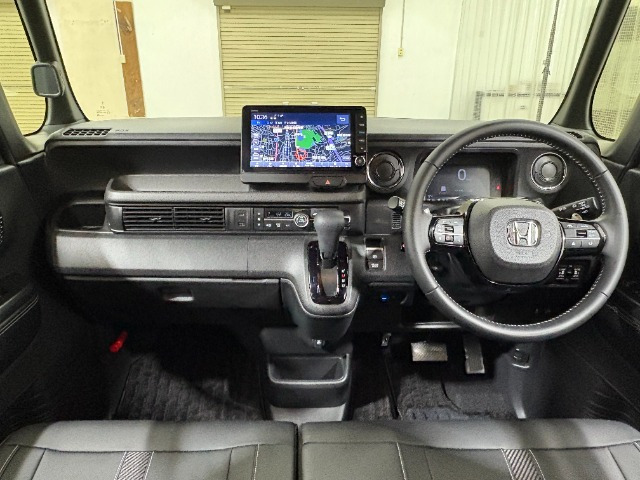 N-BOXカスタムターボ コーディネートスタイル モノトーン