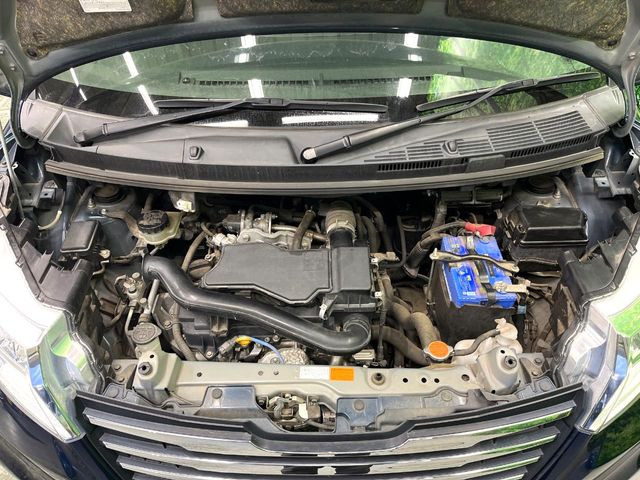 親切・丁寧な専門メカニックスタッフが応対!・車検・点検整備・事故等の修理などアフターサービスも安心。お車のカスタマイズもネクステージのサービススタッフまでご相談ください!