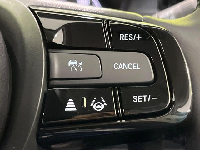 �y�A�N�e�B�u�g���N�V�����R���g���[���z�ᓹ�E�ʂ���݂ȂǂŃX���b�v���N�������ۂ̒E�o���T�|�[�g���Ă����S�����@�\�B�{�i�hSUV�Ȃ�ł͂̓����I�ȑ����ł�!