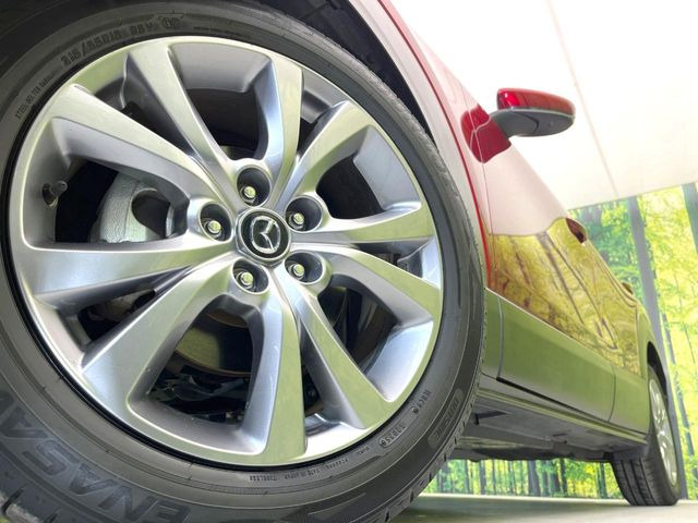 �y����18�C���`�A���~�z�C�[���z�O�ςɃ}�b�`���������A���~�z�C�[���𑕒����Ă���܂��B�e��ЊO�A���~�z�C�[����A�X�^�b�h���X�^�C�����戵�����Ă���܂��B���񂲑��k����������