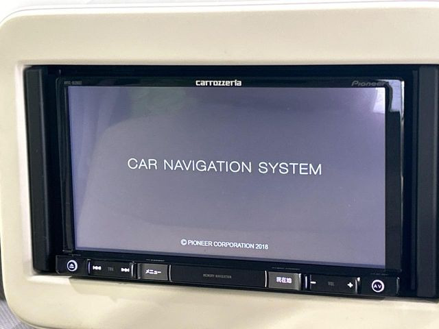 �y�����i�r�z�l�C�̏����i�r�𑕔����Ă���܂��B�i�r�̎g���₷���͂������A�I�[�f�B�I�@�\���[��!�L�����v�◷�s�͂������A�ʋ΂┃�����ȂǕ��i�̃h���C�u���y�����Ȃ�͂���