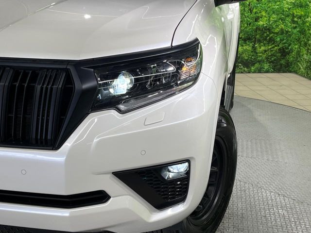 �yLED�w�b�h���C�g�z���V����ԑ��s�����ǍD�Ȏ��E���m�ۂ����S���ĉ^�]�ł��鍂�P�xLED�w�b�h���C�g�𑕔�!�_�����x�������A����d�͂��}�����Ă��܂��B