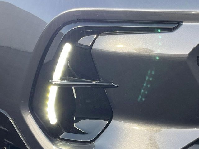 �yLED�A�N�Z�T���[���C�i�[�z