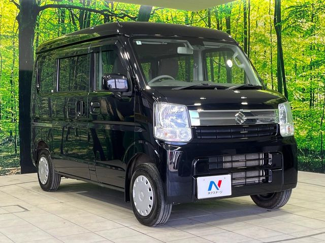 高透明度のガラス皮膜で撥水はもちろん、上質なツヤ・光沢を実現。紫外線や酸性雨から大切な愛車を保護し、色あせ・劣化を防止。「弾スプラッシュコート」、「弾プリミッサコート」からお選びいただけます。