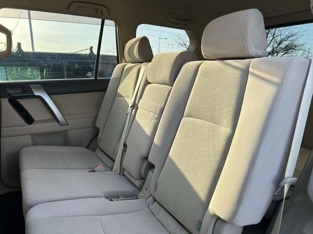 ���d�b�E���[���ɂĂ�����E�����k�Ȃǂ��C�y�ɂ��Ă�������^^������񂲗��X���Ă��������A���ڂ��Ԃ������ɂȂ��Ă��������B��������Ή������Ă��������܂��̂ŁA�X�^�b�t�ꓯ���҂����Ă���܂��B