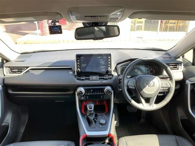 RAV42.0 アドベンチャー オフロードパッケージ 4WD