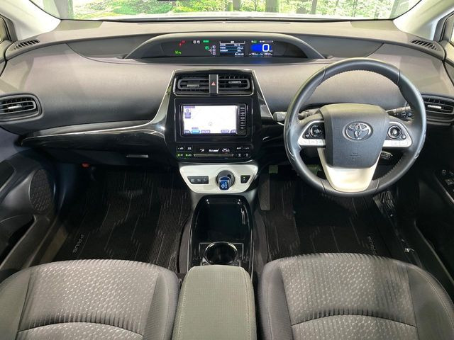 プリウス1.8 S セーフティ プラス