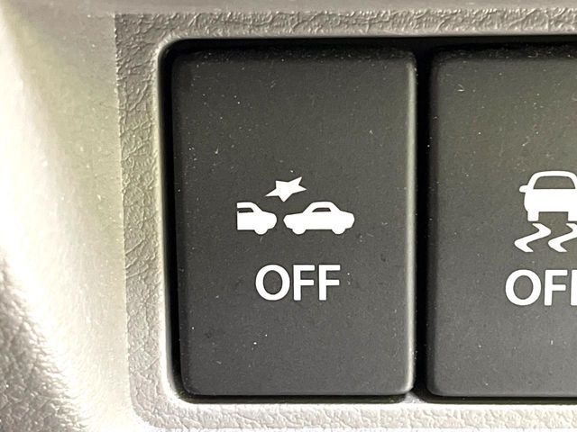 �y�C���e���W�F���g�G�}�[�W�F���V�[�u���[�L�z�t�����g�J�����őO���̎ԗ�����s�҂����m�B�Փ˂������Ȏ��͏Փ˔�Q�y���u���[�L���쓮�A�Փˉ�����T�|�[�g�B�����S�Ƀh���C�u�����y���݂��������܂��B