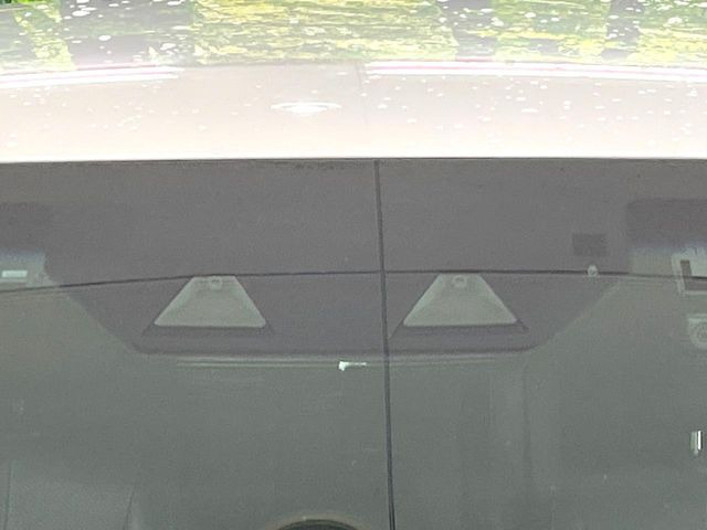 �y�Z�[�t�e�B�V�X�e���z���s���ɑO���̎ԗ�����F�����A�Փ˂������Ȏ��͌x��ƃu���[�L�ŏՓˉ���Ɣ�Q�y�����A�V�X�g�B�����S�Ƀh���C�u�����y���݂��������܂��B