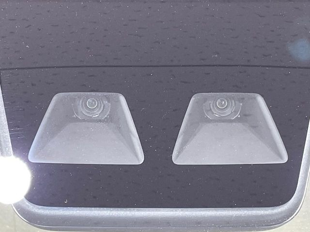 �y�X�}�[�g�A�V�X�g�z���s���ɑO���̎ԗ�����F�����A�Փ˂������Ȏ��͌x��ƃu���[�L�ŏՓˉ���Ɣ�Q�y�����A�V�X�g�B�����S�Ƀh���C�u�����y���݂��������܂��B