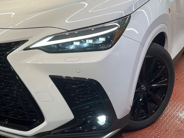 �yLED�w�b�h���C�g�z���V����ԑ��s�����ǍD�Ȏ��E���m�ۂ����S���ĉ^�]�ł��鍂�P�xLED�w�b�h���C�g�𑕔�!�_�����x�������A����d�͂��}�����Ă��܂��B