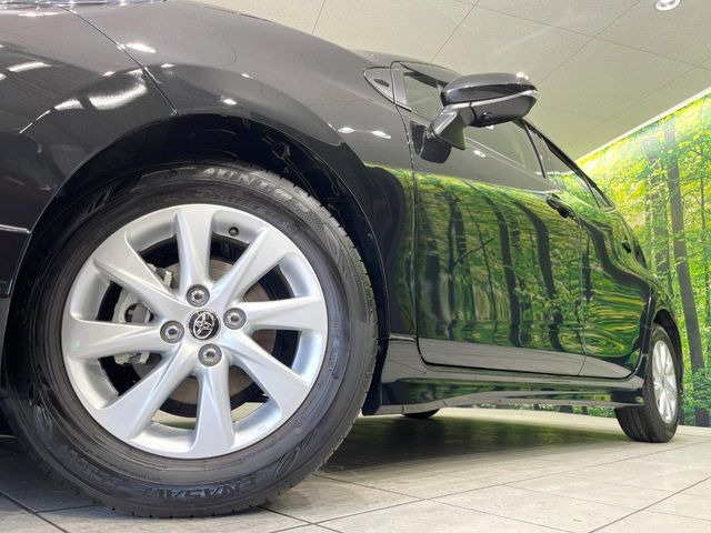 �y����15�C���`�A���~�z�C�[���z�O�ςɃ}�b�`���������A���~�z�C�[���𑕒����Ă���܂��B�e��ЊO�A���~�z�C�[����A�X�^�b�h���X�^�C�����戵�����Ă���܂��B���񂲑��k����������