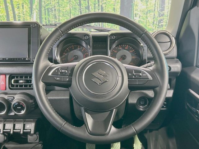 �y�����v�����X�e�A�����O�z�㎿�Ȋv���g�p���邱�ƂŁA��ɂ����������݂ƂĂ��^�]���₷���n���h���ł���