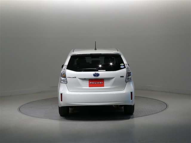 プリウスα1.8 S