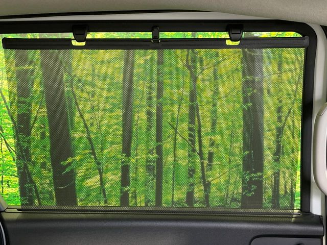 �y���[���V�F�[�h�z��������ԊO����̌���ῂ����Ƃ��ɃT�b�ƈ����o���Ďg����A���[���i�[�^�C�v�̃T���V�F�[�h�𑕔��B��Ȃɏ�������q�l���E�g�E�g�����������ȂǁA���Ђ����p����������