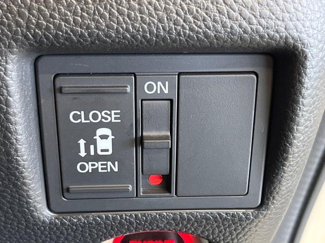 �y�p���[�X���C�h�h�A�z�X�}�[�g�L�[��^�]�Ȃ̃X�C�b�`�ŃX���C�h�h�A�̊J���\���d��������͂����ăh�A���J����K�v�������A���������q�l�ł��A�d���ו��������Ă��鎞�����N�ɊJ���߂ł��܂���