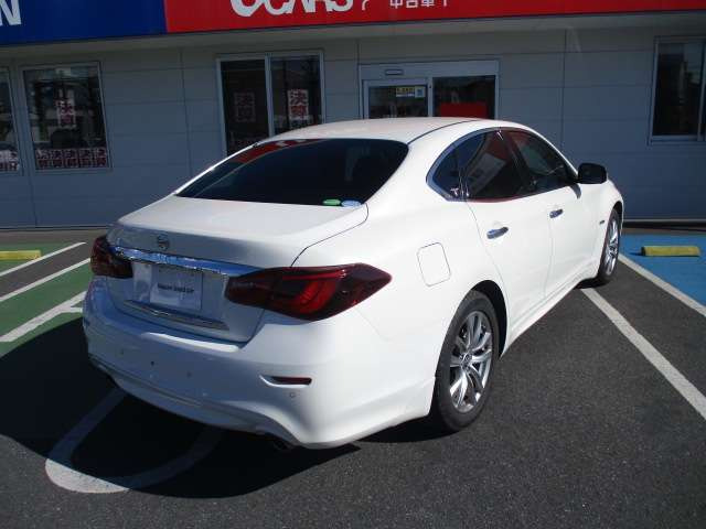 フーガハイブリッド