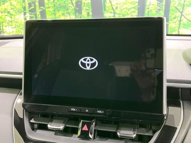 �y10.5�C���` �f�B�X�v���C�I�[�f�B�I�z���ʂ̃f�B�X�v���C��AppleCarPlay��AndroidAuto�����p�\�B�傫�ȉ�ʂŃX�}�z�i�r�A�v���������p���������܂���