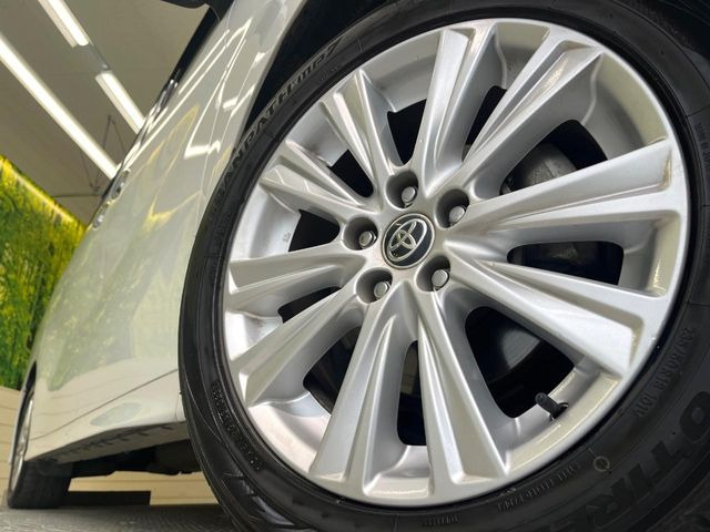 �y����18�C���`�A���~�z�C�[���z�O�ςɃ}�b�`���������A���~�z�C�[���𑕒����Ă���܂��B�e��ЊO�A���~�z�C�[����A�X�^�b�h���X�^�C�����戵�����Ă���܂��B���񂲑��k����������