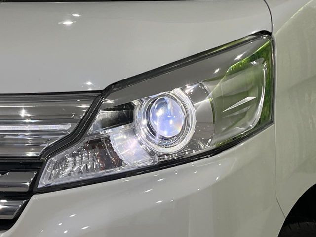 �yLED�w�b�h���C�g�z���V����ԑ��s�����ǍD�Ȏ��E���m�ۂ����S���ĉ^�]�ł��鍂�P�xLED�w�b�h���C�g�𑕔�!�_�����x�������A����d�͂��}�����Ă��܂��B