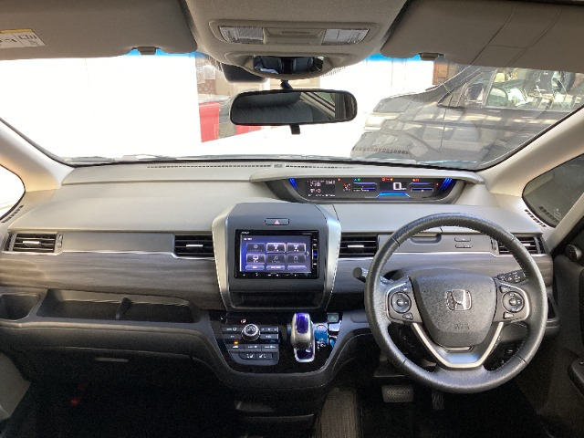 フリード1.5 ハイブリッド EX