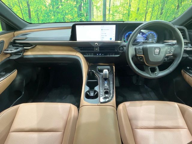 クラウンスポーツ2.5 Z E-Four 4WD