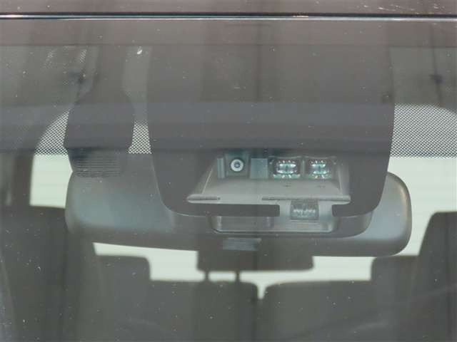 ヴォクシー1.8 ハイブリッド ZS 煌III