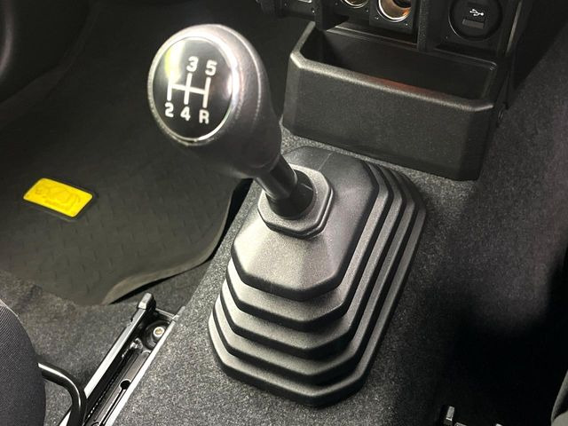 【フロア5速MT】走りの6速MT!!スポーティーな走行をお楽しみいただけます♪