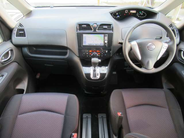 セレナ2.0 ハイウェイスター Vセレクション