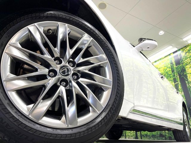 �y����19�C���`�A���~�z�C�[���z�O�ςɃ}�b�`���������A���~�z�C�[���𑕒����Ă���܂��B�e��ЊO�A���~�z�C�[����A�X�^�b�h���X�^�C�����戵�����Ă���܂��B���񂲑��k����������