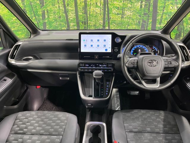 ヴォクシー1.8 ハイブリッド S-Z