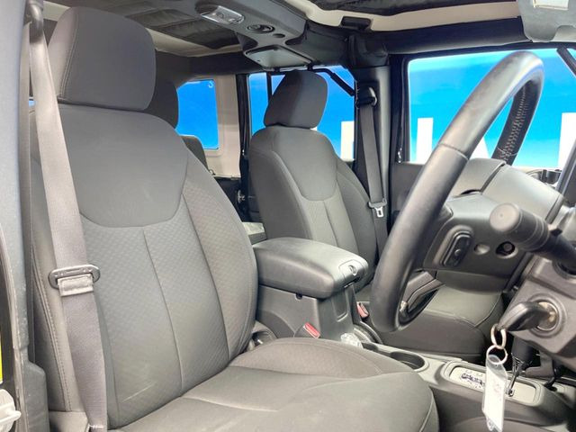 ���V�[�g�̎g�p��:�j��E�ւ�������Ȃ��A�����̒ʂ肫�ꂢ�ȏ�Ԃ��ێ����Ă���܂��B�܂��A�����N���[�j���O�E�R�[�e�B���O�����p�����������܂��B