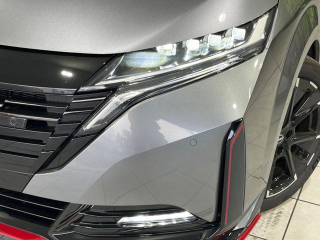 �yLED�w�b�h���C�g�z���V����ԑ��s�����ǍD�Ȏ��E���m�ۂ����S���ĉ^�]�ł��鍂�P�xLED�w�b�h���C�g�𑕔�!�_�����x�������A����d�͂��}�����Ă��܂��B