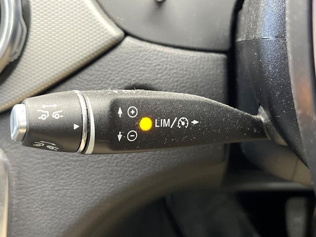 ���f�B�X�g���j�b�N�v���X:�s�s�A�x�O�A�������H�Ȃǂ̑��s���ɁA�X�e���I�}���`�p�[�p�X�J�����ƃ��[�_�[�Z���T�[�ɂ��A�O���Ԃ�F�����đ��x�ɉ������Ԋԋ������ێ����鎟����̃N���R��!