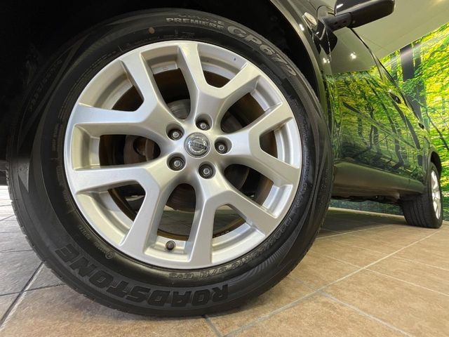 �y����18�C���`�A���~�z�C�[���z�O�ςɃ}�b�`���������A���~�z�C�[���𑕒����Ă���܂��B�e��ЊO�A���~�z�C�[����A�X�^�b�h���X�^�C�����戵�����Ă���܂��B���񂲑��k����������