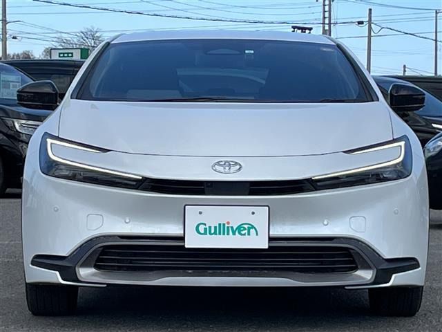 プリウス2.0 G E-Four 4WD