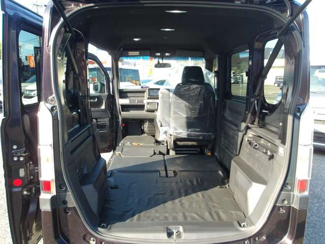 �u�W���ԗ��̐F�Ⴂ�v��u�W����ɖ����ԁv�����T�����܂���