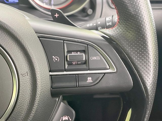 �y�N���[�Y�R���g���[���z�������H�����N���N���s�B�A�N�Z���𗣂��Ă���葬�x�ő��s���ł��A�������^�]���̕��S���y��!�����E�������ȒP�ȃX�C�b�`����Œ����ł��܂��B