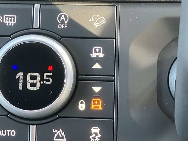 ディフェンダー90 Xダイナミック SE 3.0L D300 ディーゼル 4WD