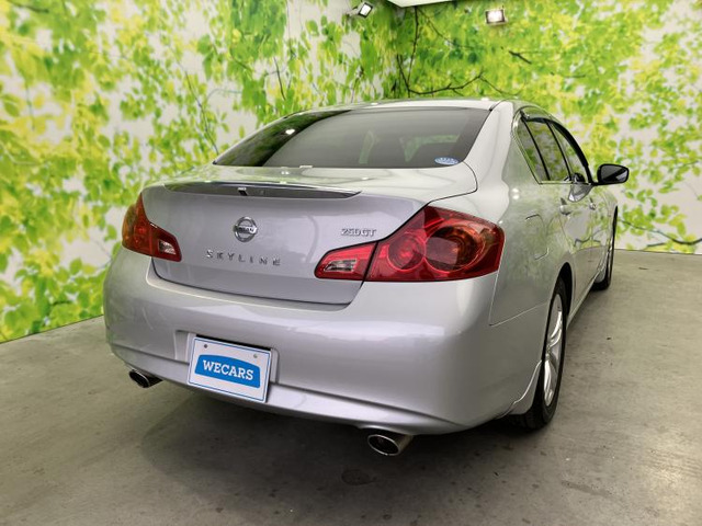 スカイライン2.5 250GT
