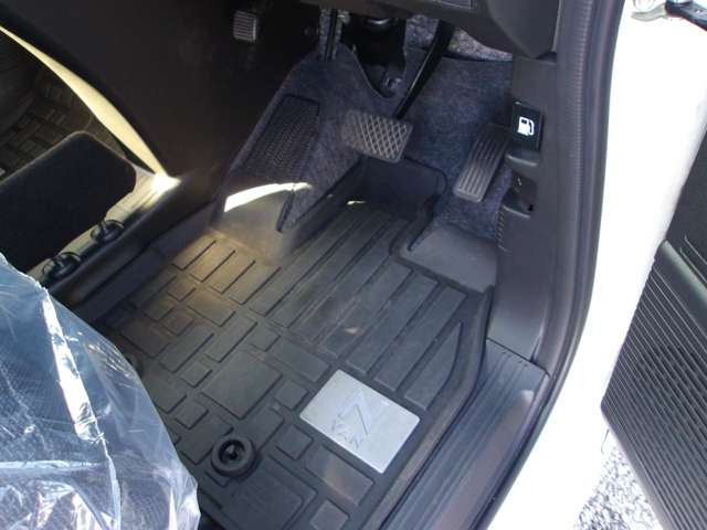 �uHONDA�̊��v�Ɓu��R��HONDA�ԁv�������Ă�����A���Ёu�c�������Ԕ̔��v�ł�!