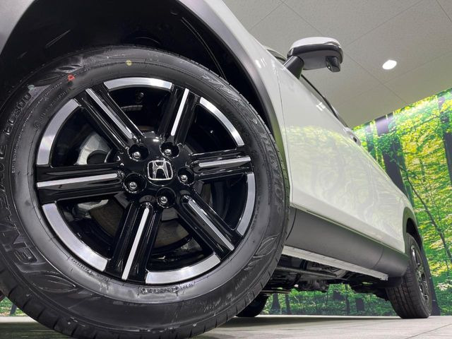 �y����16�C���`�A���~�z�C�[���z�O�ςɃ}�b�`���������A���~�z�C�[���𑕒����Ă���܂��B�e��ЊO�A���~�z�C�[����A�X�^�b�h���X�^�C�����戵�����Ă���܂��B���񂲑��k����������