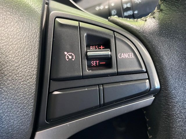 �y�N���[�Y�R���g���[���z�������H�����N���N���s�B�A�N�Z���𗣂��Ă���葬�x�ő��s���ł��A�������^�]���̕��S���y��!�����E�������ȒP�ȃX�C�b�`����Œ����ł��܂��B