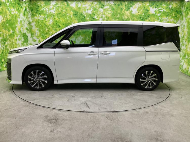 ヴォクシー1.8 ハイブリッド S-Z