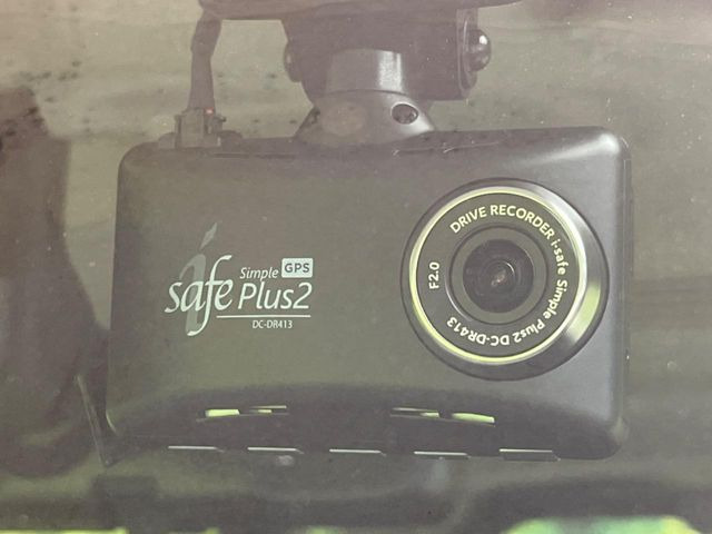 �y�h���C�u���R�[�_�[�z�h���C�u���R�[�_�[����!���s���͂������A������^�]�⎖�̂ɑ��������ہA�f���ŋL�^���A����̃��X�N�ɔ����܂��B���L�^�pSD�J�[�h�͂��q�l�����g�ł��������������K�v������܂��B