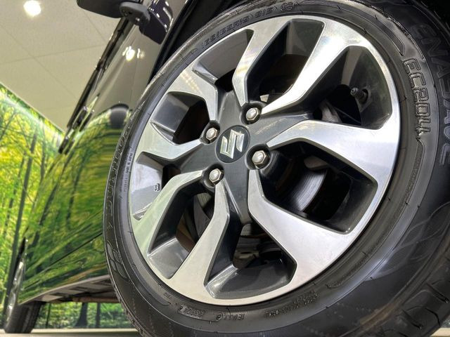 �y����15�C���`�A���~�z�C�[���z�O�ςɃ}�b�`���������A���~�z�C�[���𑕒����Ă���܂��B�e��ЊO�A���~�z�C�[����A�X�^�b�h���X�^�C�����戵�����Ă���܂��B���񂲑��k����������