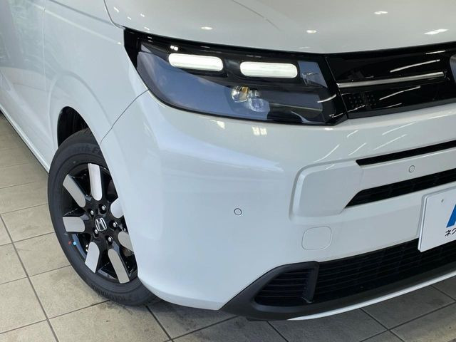 �yLED�w�b�h���C�g�z���V����ԑ��s�����ǍD�Ȏ��E���m�ۂ����S���ĉ^�]�ł��鍂�P�xLED�w�b�h���C�g�𑕔�!�_�����x�������A����d�͂��}�����Ă��܂��B